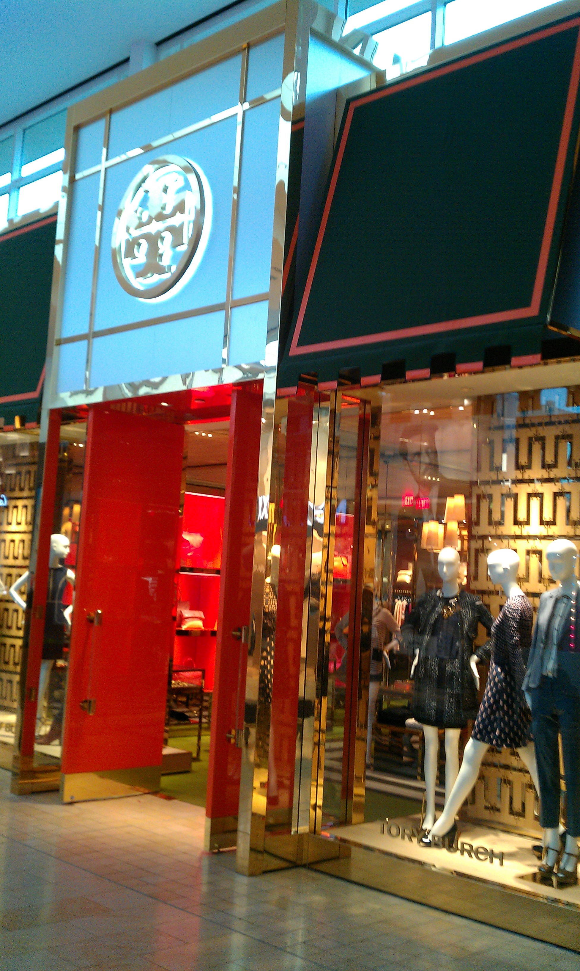 tory burch toronto premium outlet